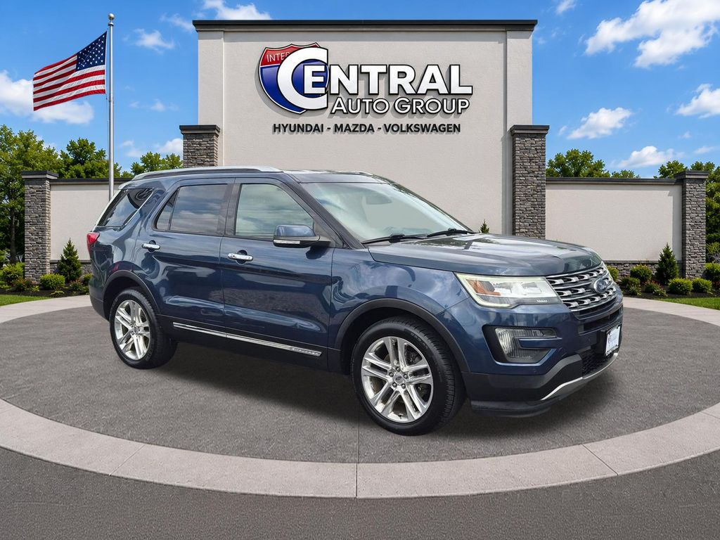 2016 Ford Explorer