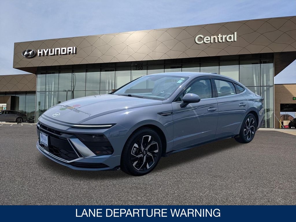 Used 2024 Hyundai Sonata SEL Sedan