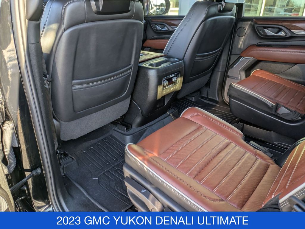 2023 GMC Yukon Denali Ultimate - Photo 32
