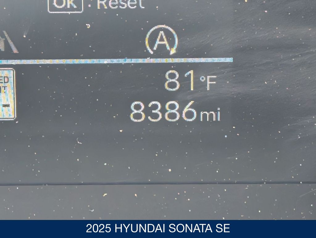 2025 Hyundai Sonata SE - Photo 22