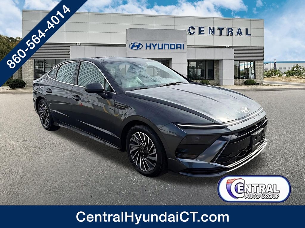 Certified 2025 Hyundai Sonata Hybrid Limited Sedan