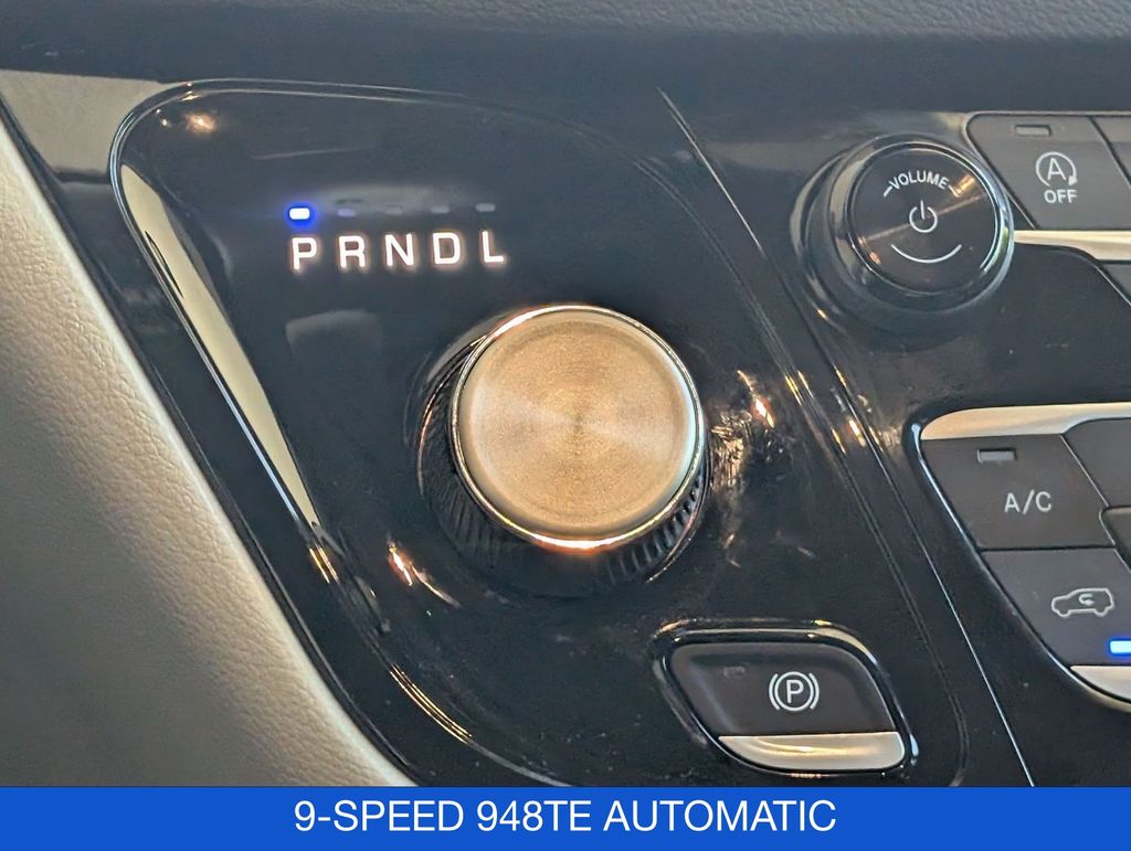 2024 Chrysler Pacifica Touring L - Photo 28