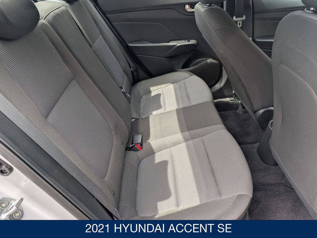 2021 Hyundai Accent SE - Photo 25