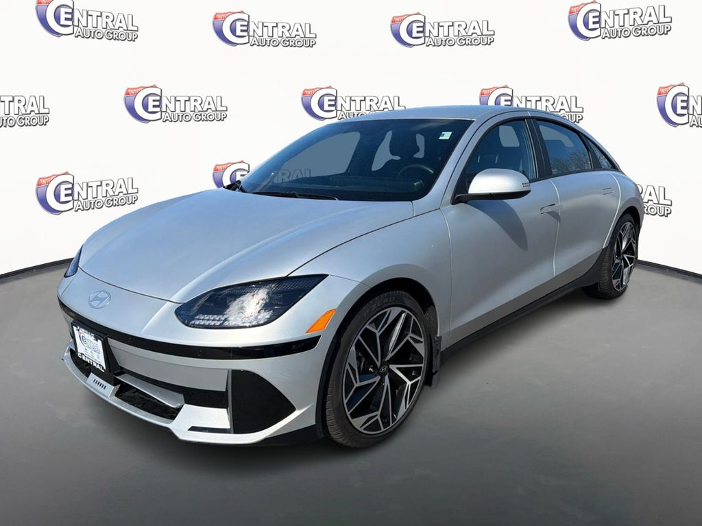 2025 Hyundai IONIQ 6 Sedan 