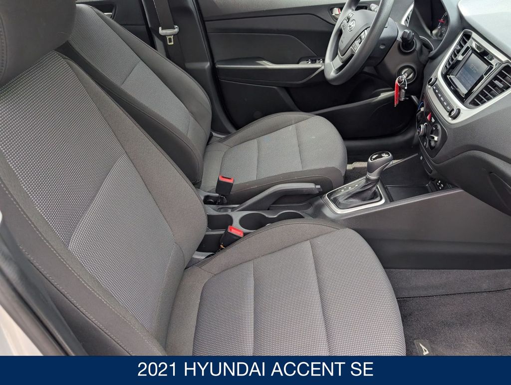 2021 Hyundai Accent SE - Photo 26