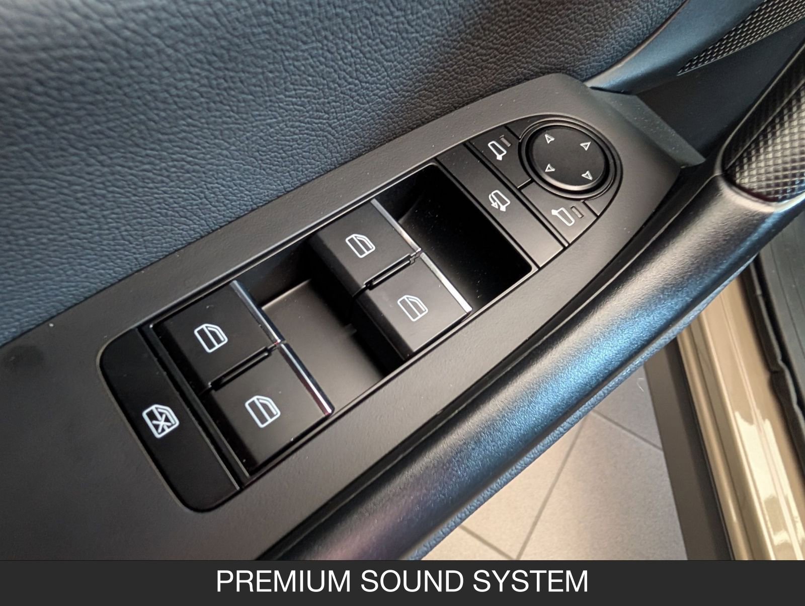 2025 Mazda CX-50 Premium - Photo 9