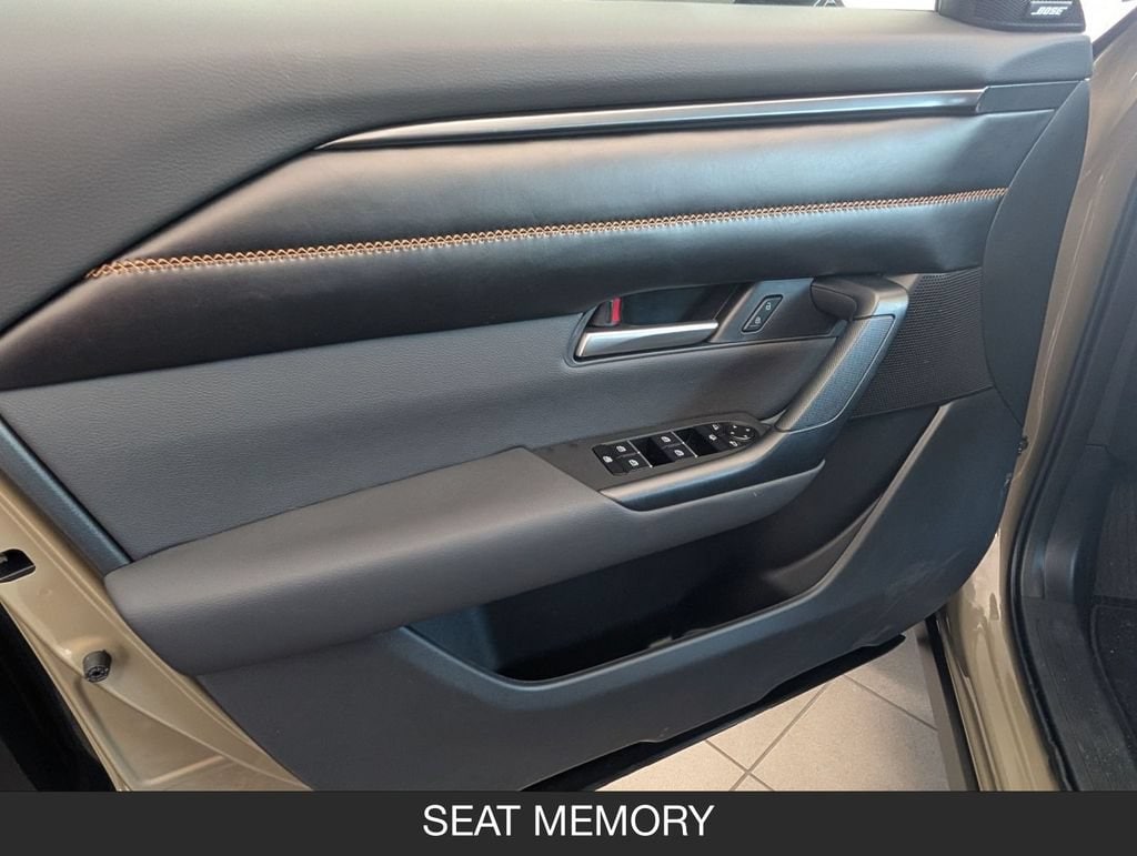 2025 Mazda CX-50 Premium - Photo 8
