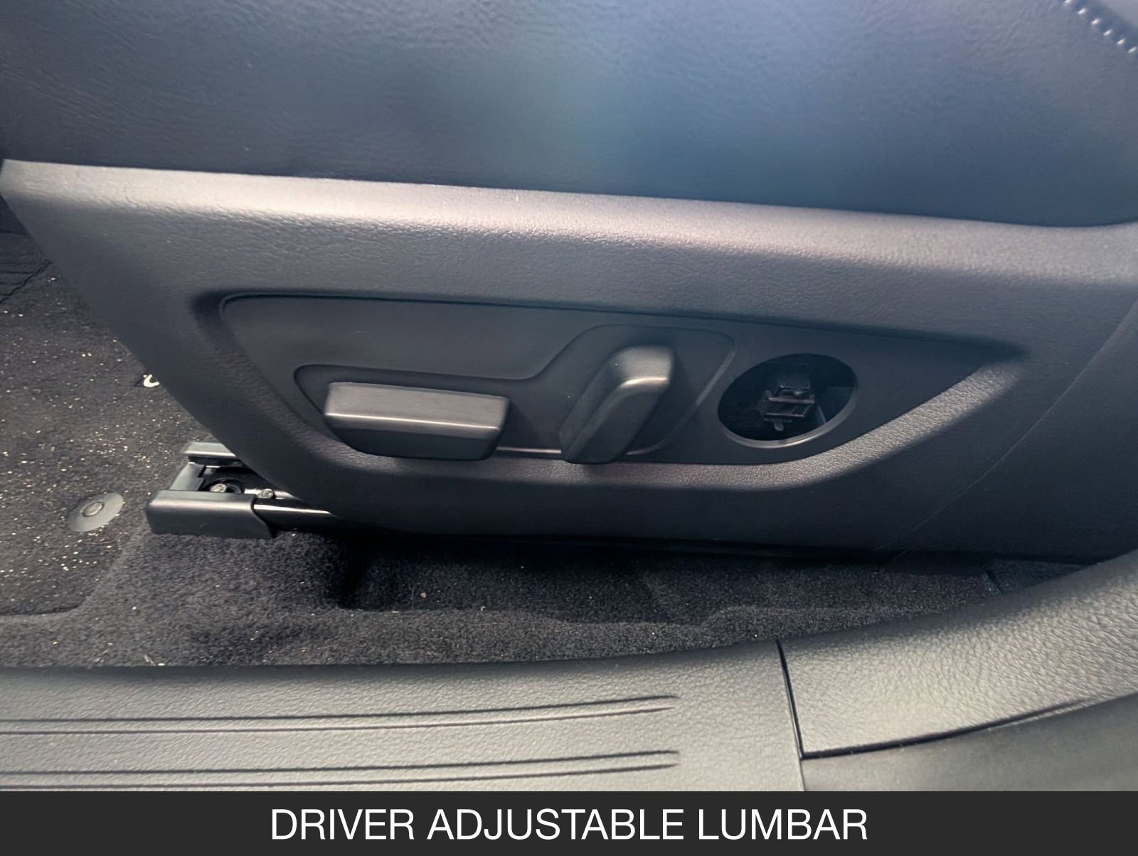 2025 Mazda CX-50 Premium - Photo 11