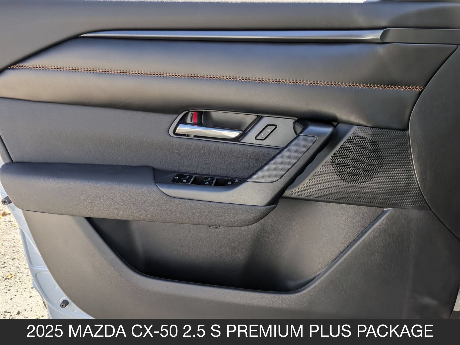 2025 Mazda CX-50 Premium Plus - Photo 12