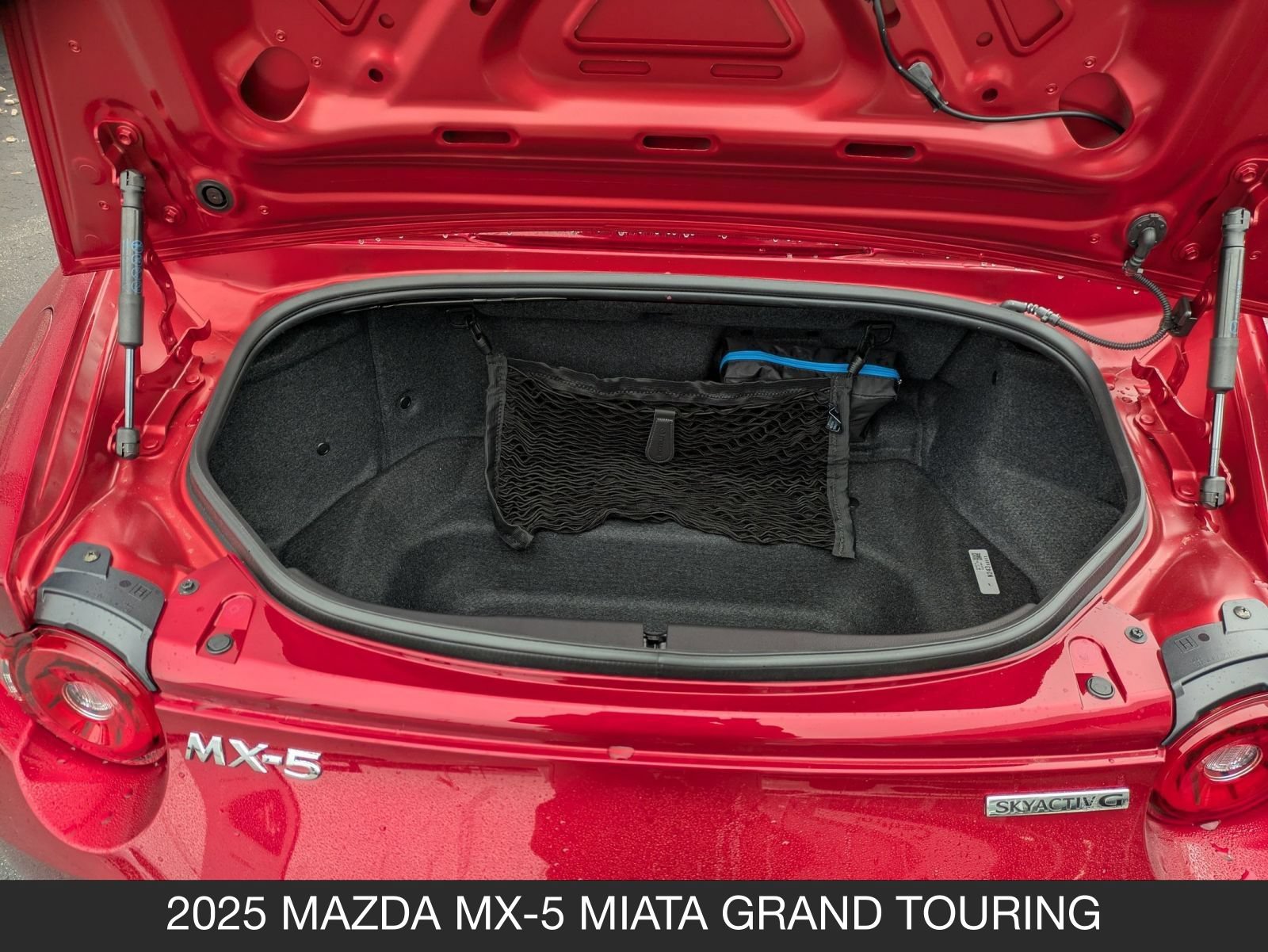 2025 Mazda MX-5 Miata Grand Touring - Photo 32