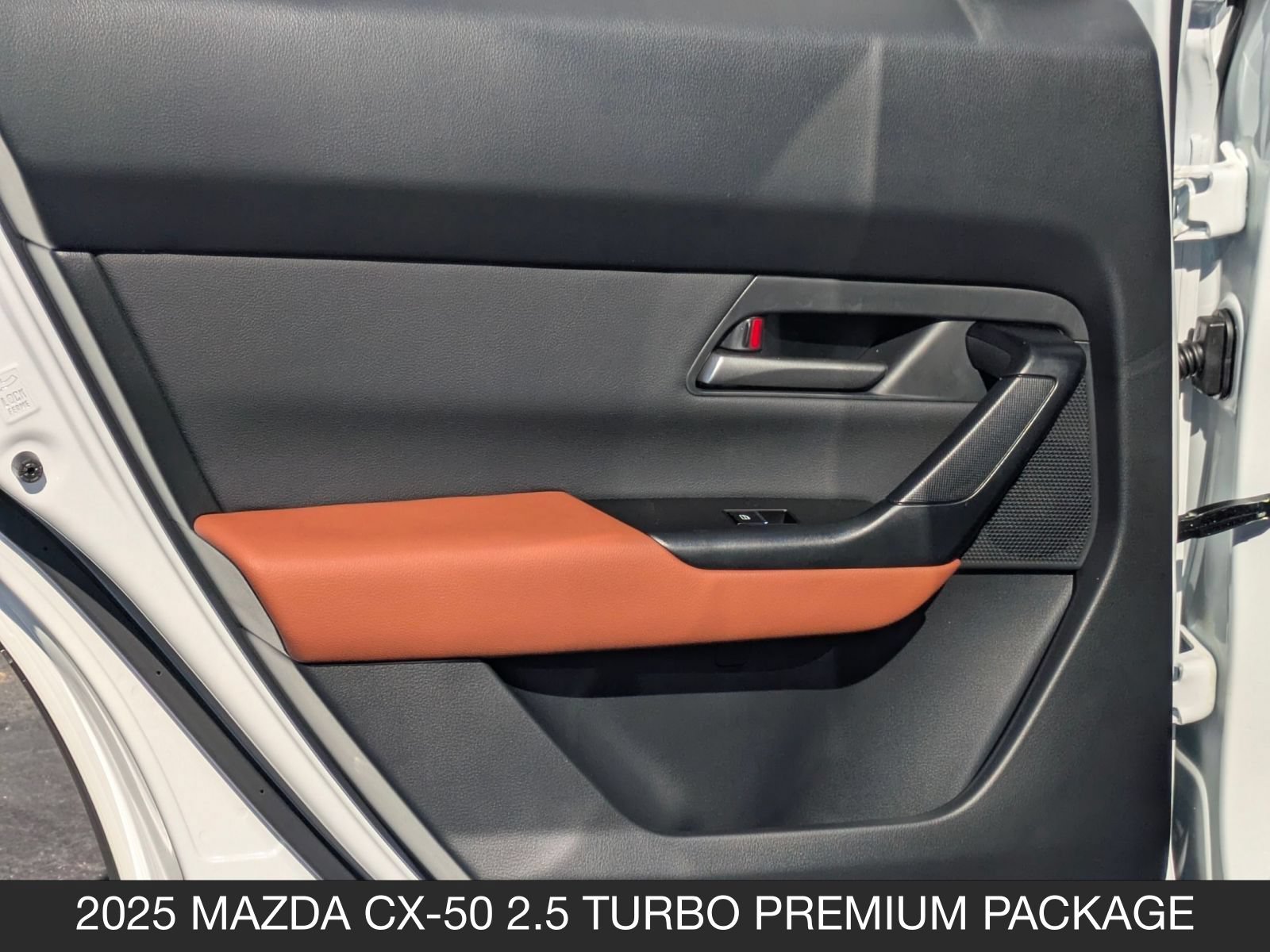 2025 Mazda CX-50 Premium - Photo 34