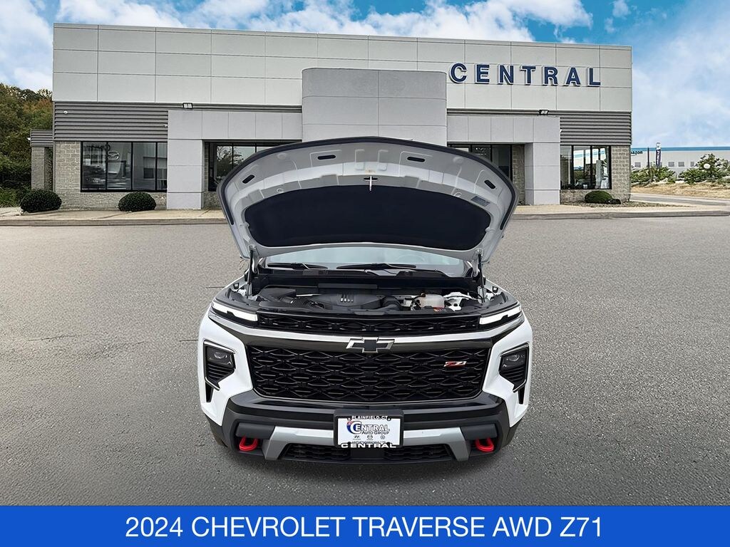 Used 2024 Chevrolet Traverse Z71 SUV