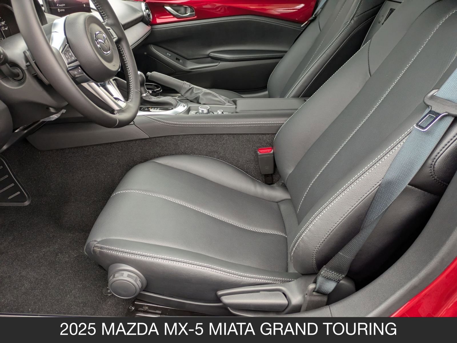 2025 Mazda MX-5 Miata Grand Touring - Photo 17
