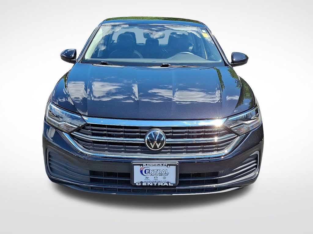 3VW7M7BU3RM072524