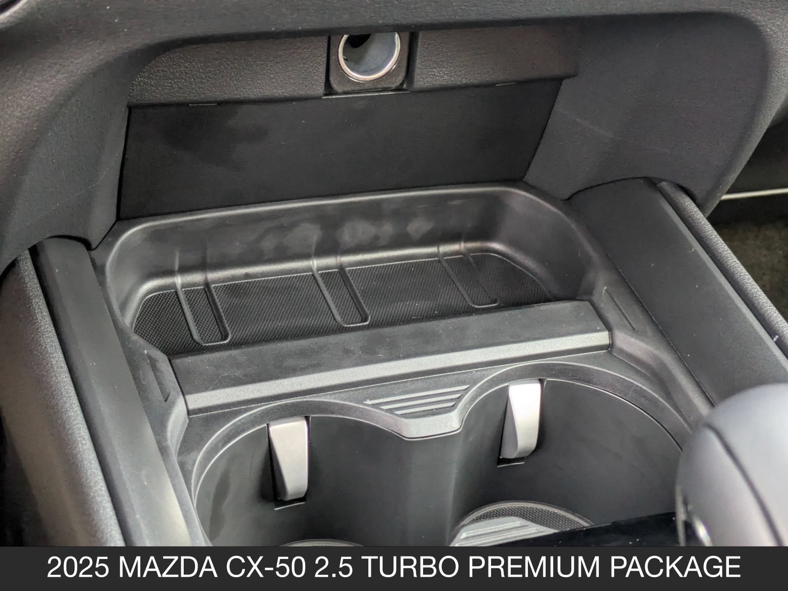 2025 Mazda CX-50 Premium - Photo 29