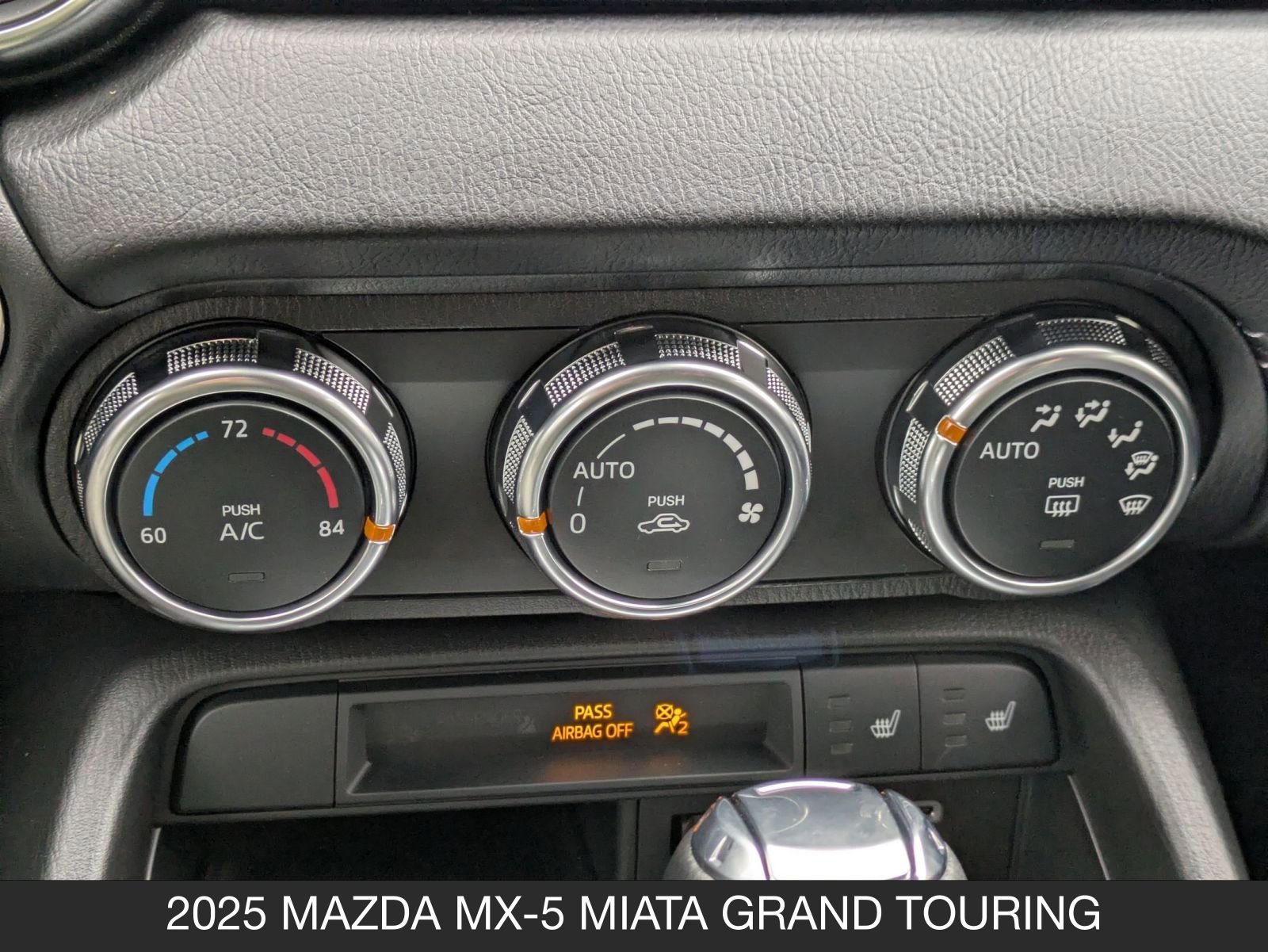 2025 Mazda MX-5 Miata Grand Touring - Photo 28