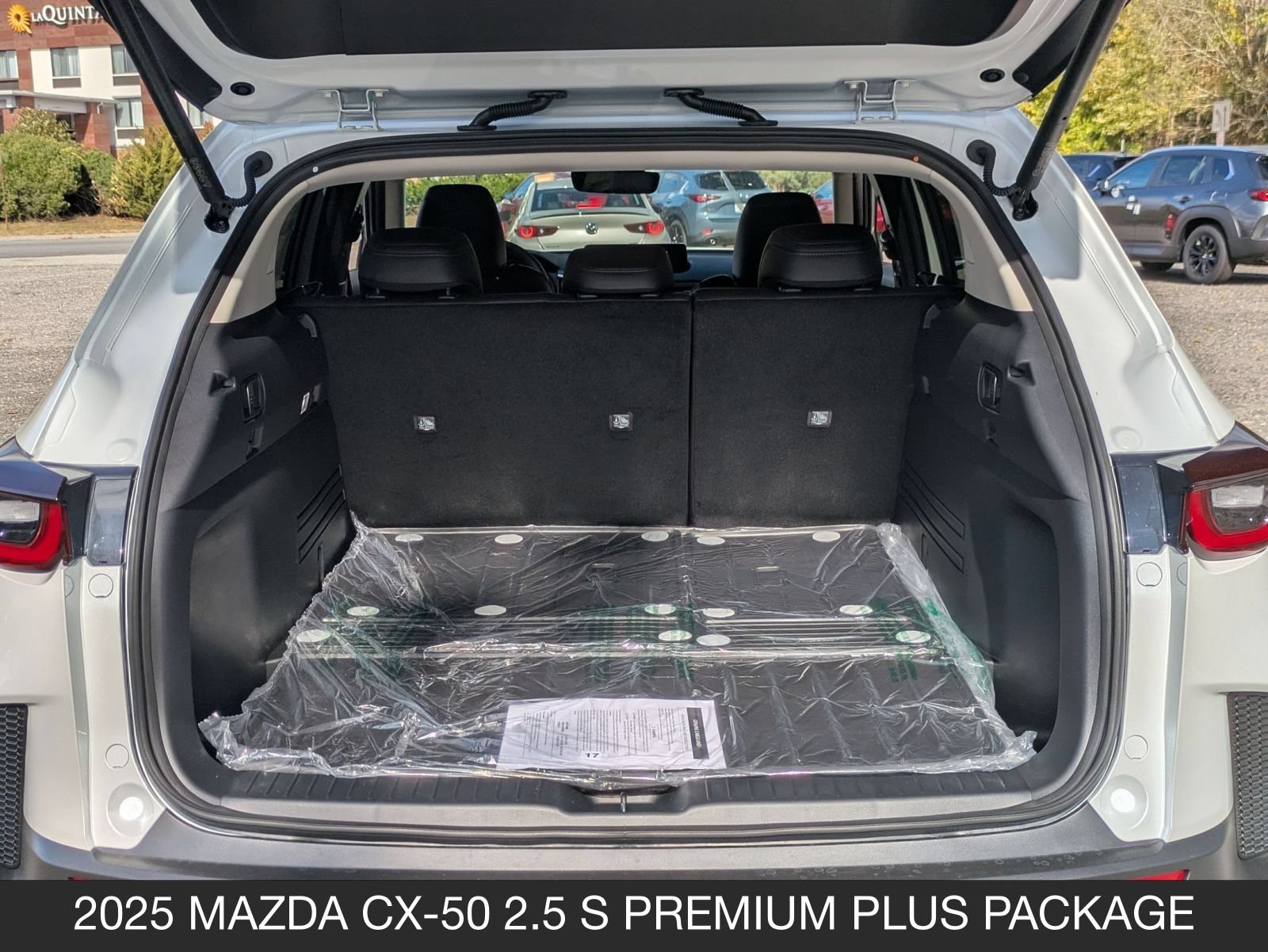 2025 Mazda CX-50 Premium Plus - Photo 35