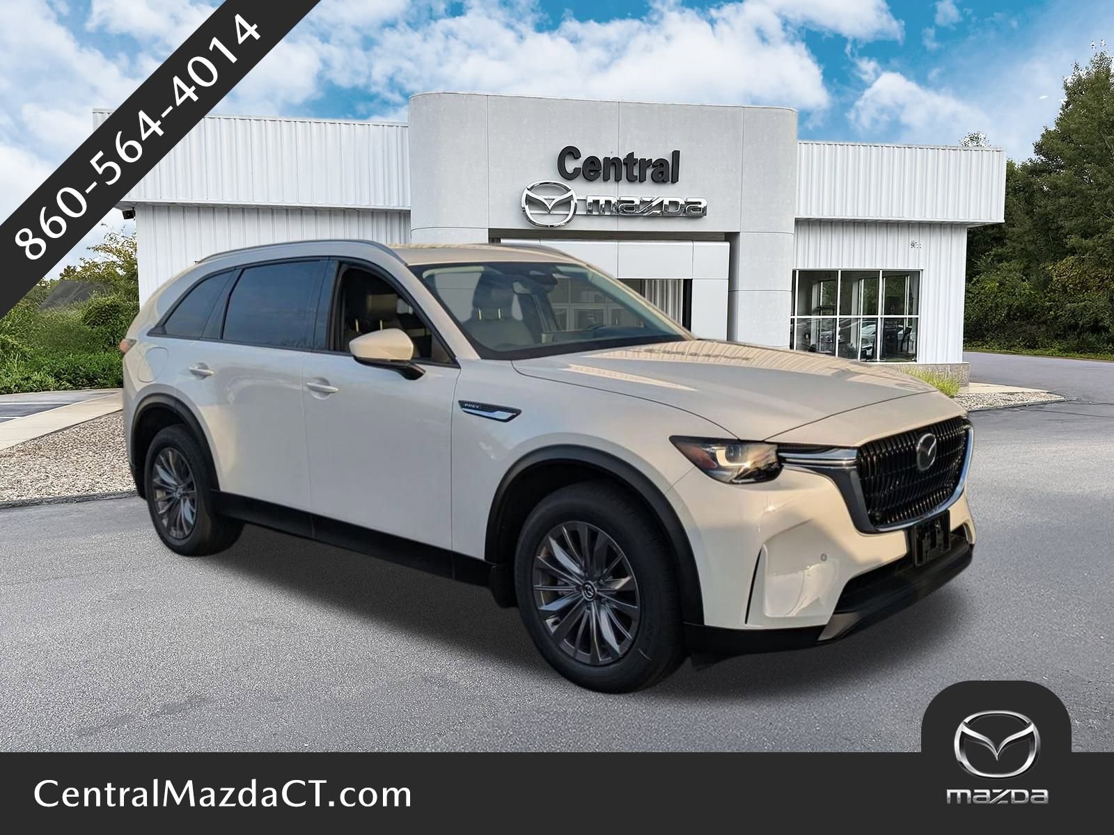 2025 Mazda CX-90 Preferred Package's photo