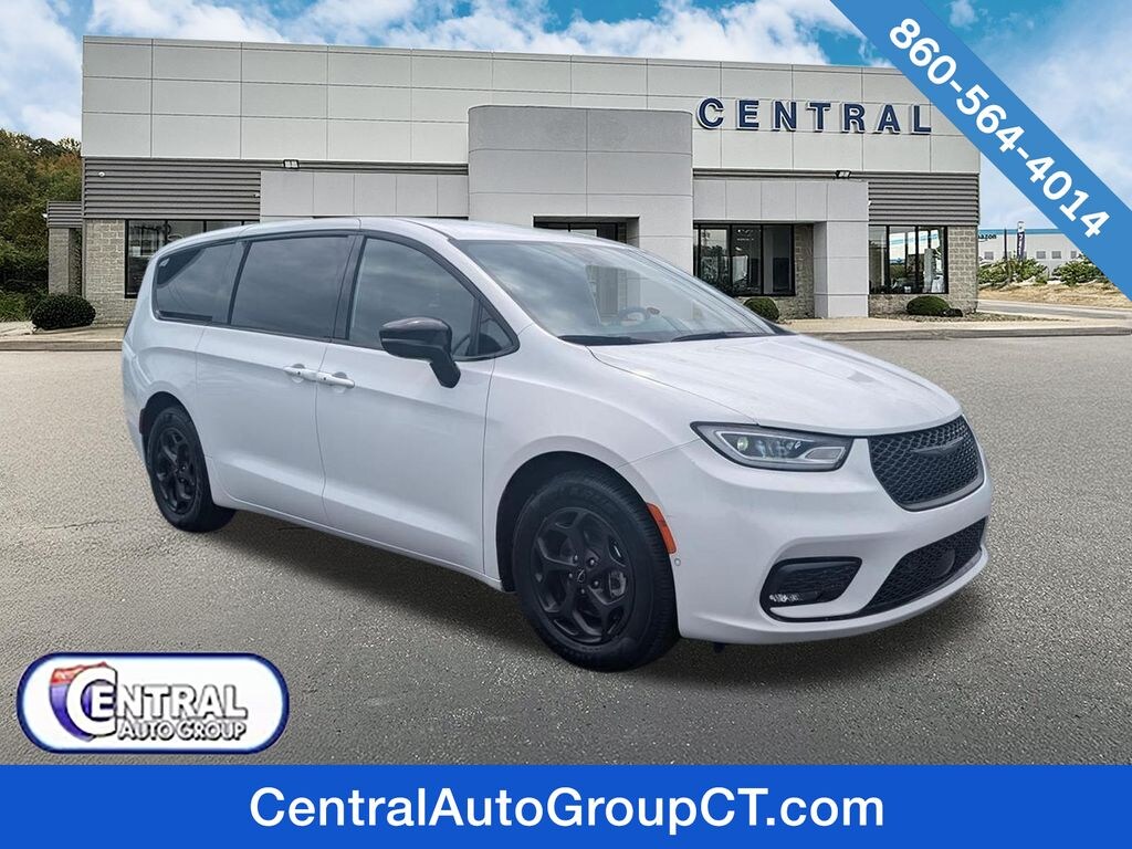 Used 2024 Chrysler Pacifica Hybrid Select S Appearance Minivan/Van