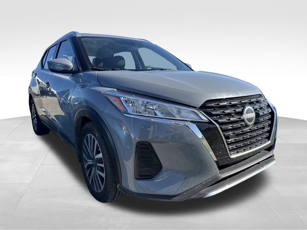 2023 Nissan Kicks SV photo 3