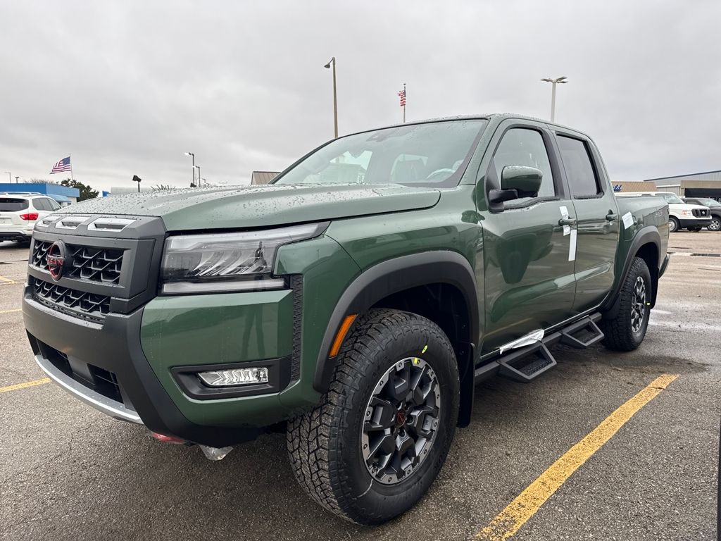 2026 Nissan Frontier PRO-4X's photo