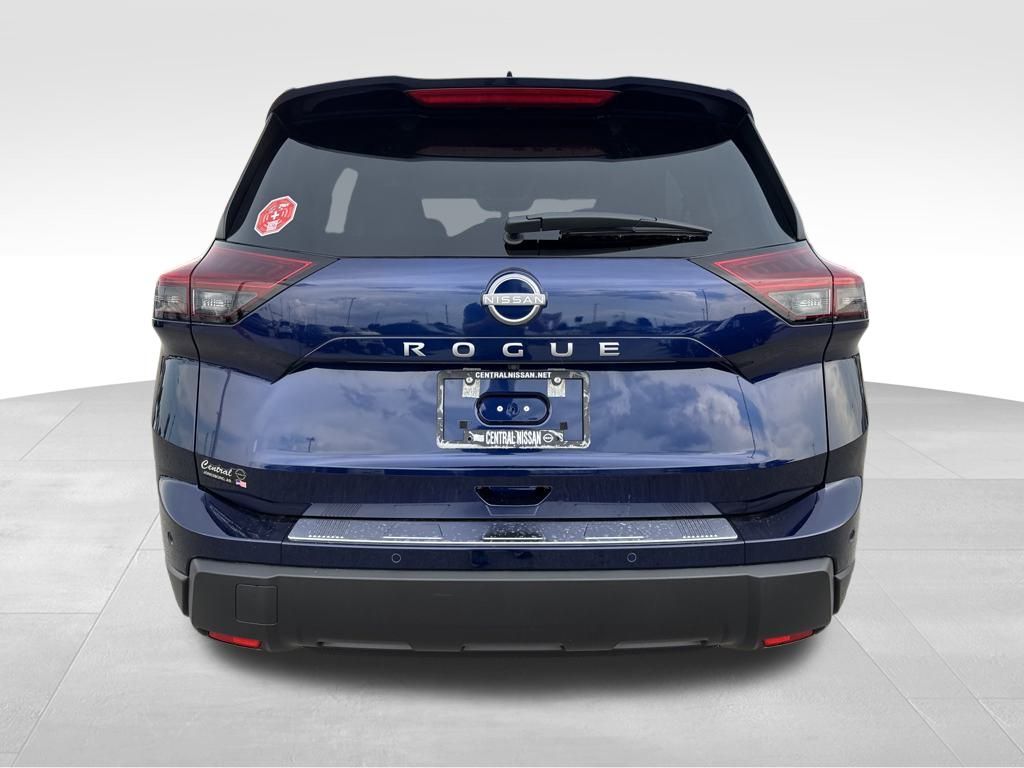 2026 Nissan Rogue SV photo 4
