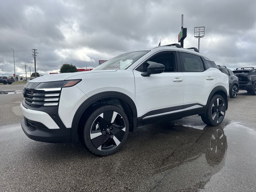 2026 Nissan KICKS SR's photo