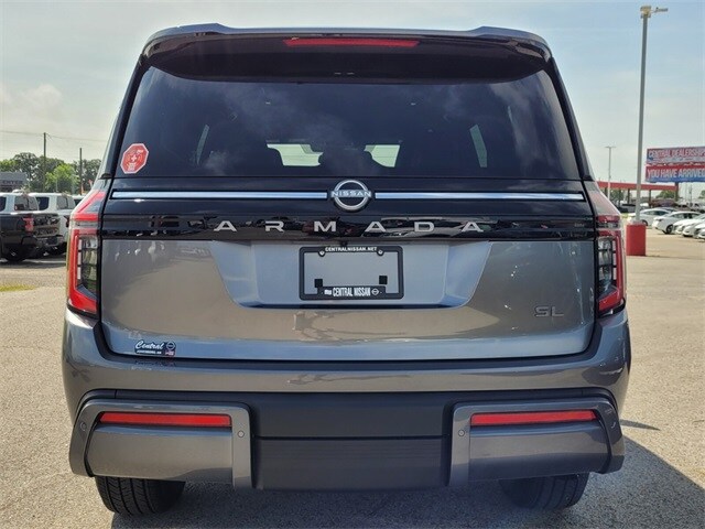 2025 Nissan Armada SL photo 4