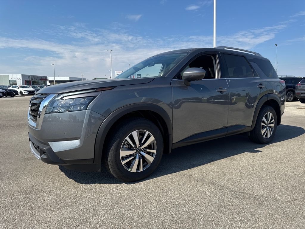 New 2025 Nissan Pathfinder SL SUV