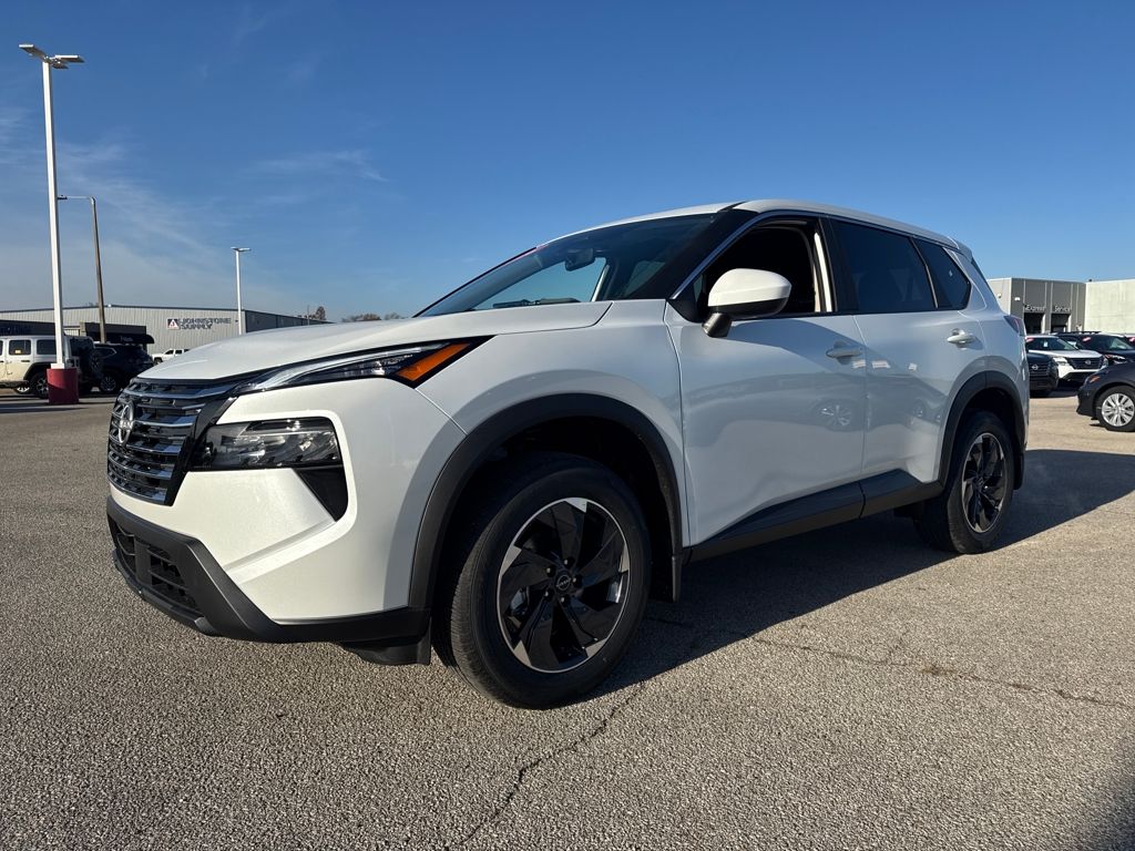 2026 Nissan Rogue SV's photo