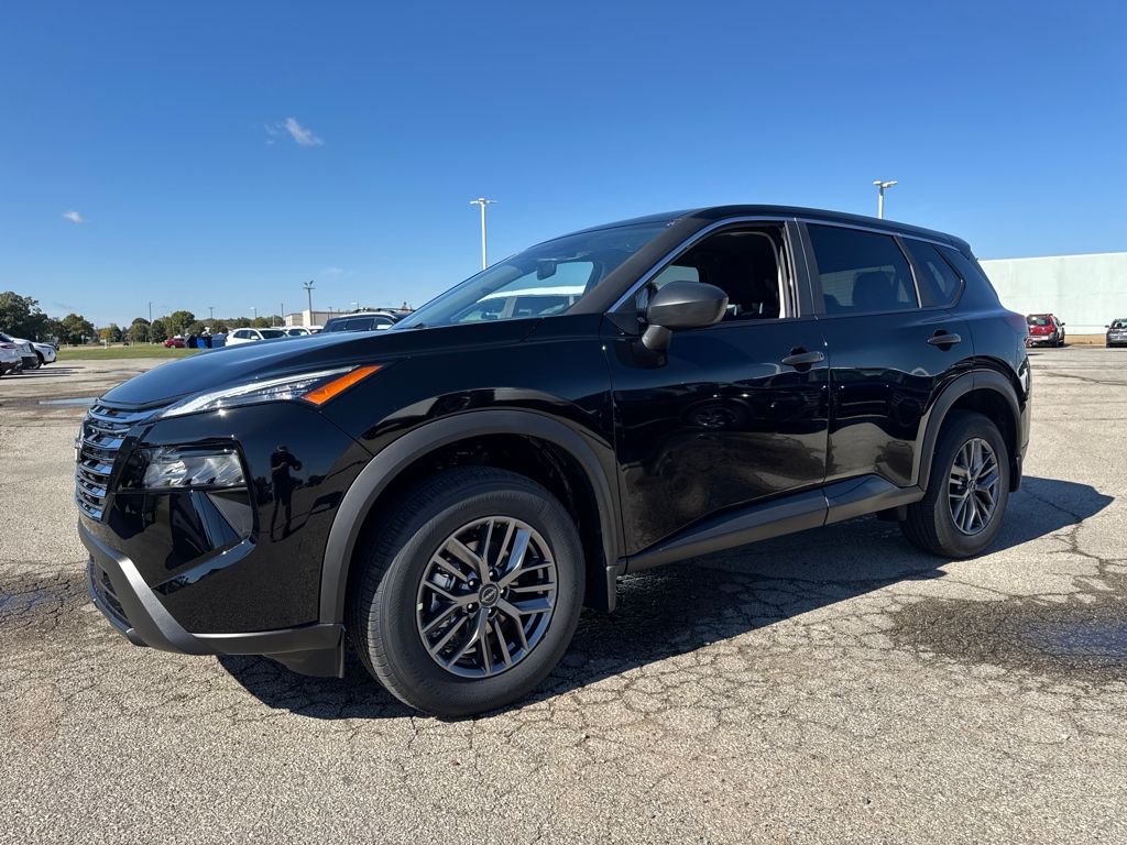 2026 Nissan Rogue S's photo