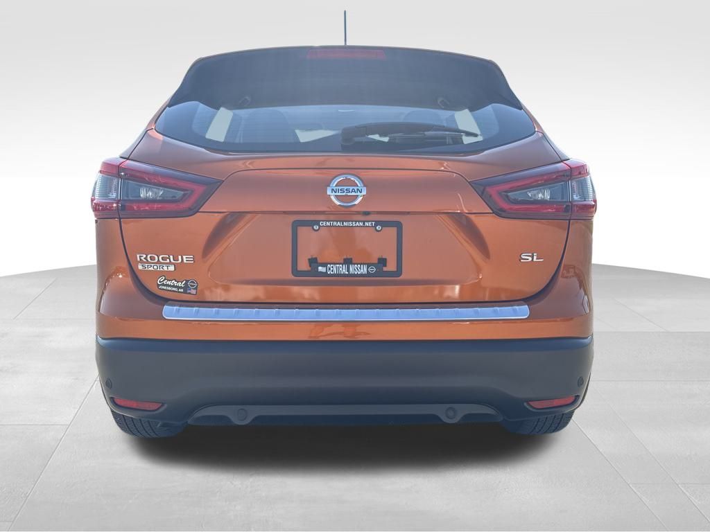 2020 Nissan Rogue Sport SL photo 2