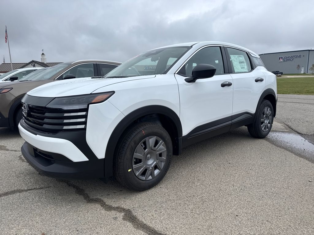 2026 Nissan KICKS S's photo