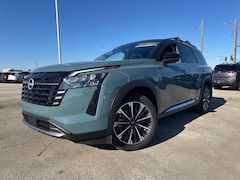 2026 Nissan Pathfinder Platinum SUV