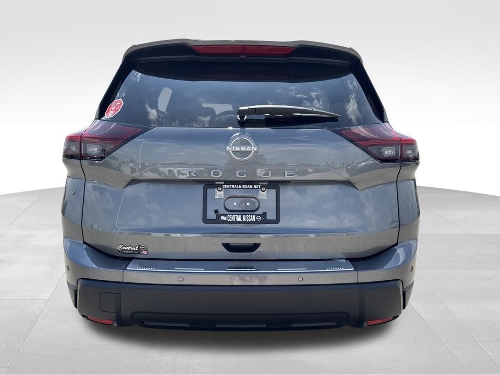 2026 Nissan Rogue SV photo 4