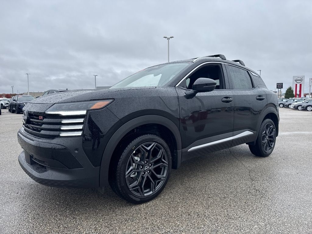 2026 Nissan KICKS SR's photo