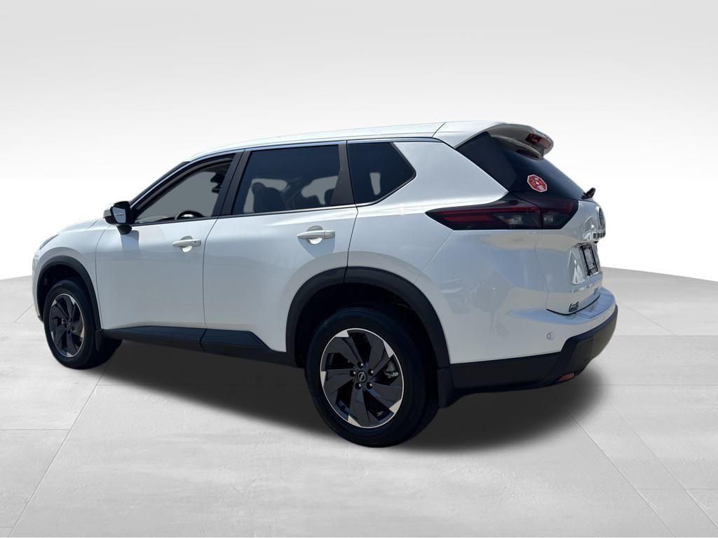 2026 Nissan Rogue SV photo 3