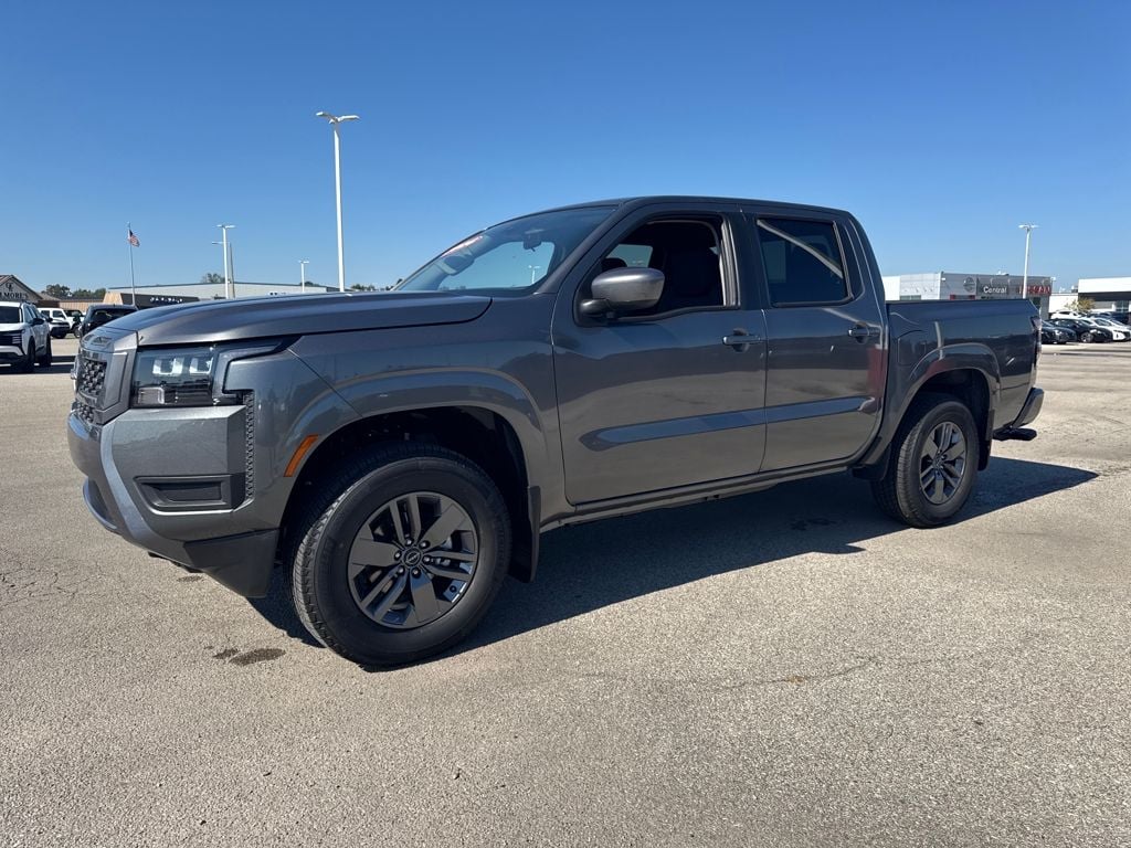 2026 Nissan Frontier SV's photo