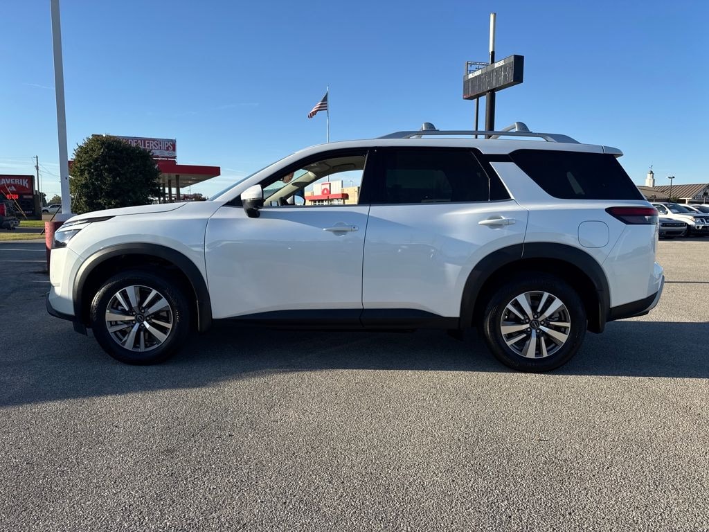 New 2025 Nissan Pathfinder SL SUV