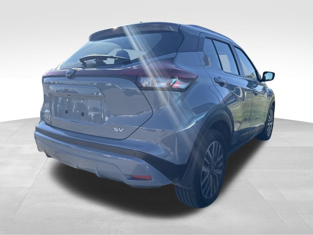 2023 Nissan Kicks SV photo 4