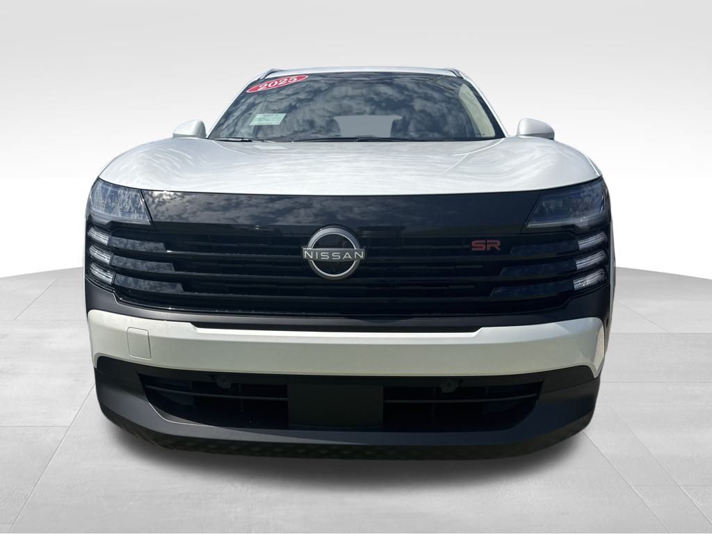 2025 Nissan Kicks SR photo 2
