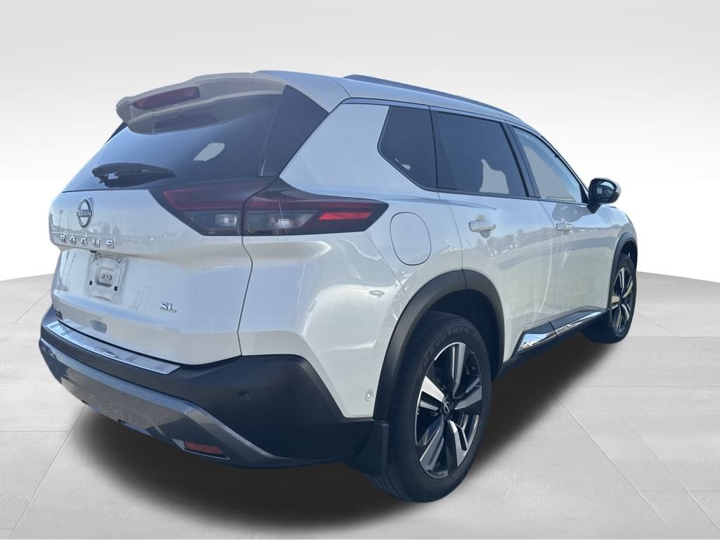 2023 Nissan Rogue SL photo 3