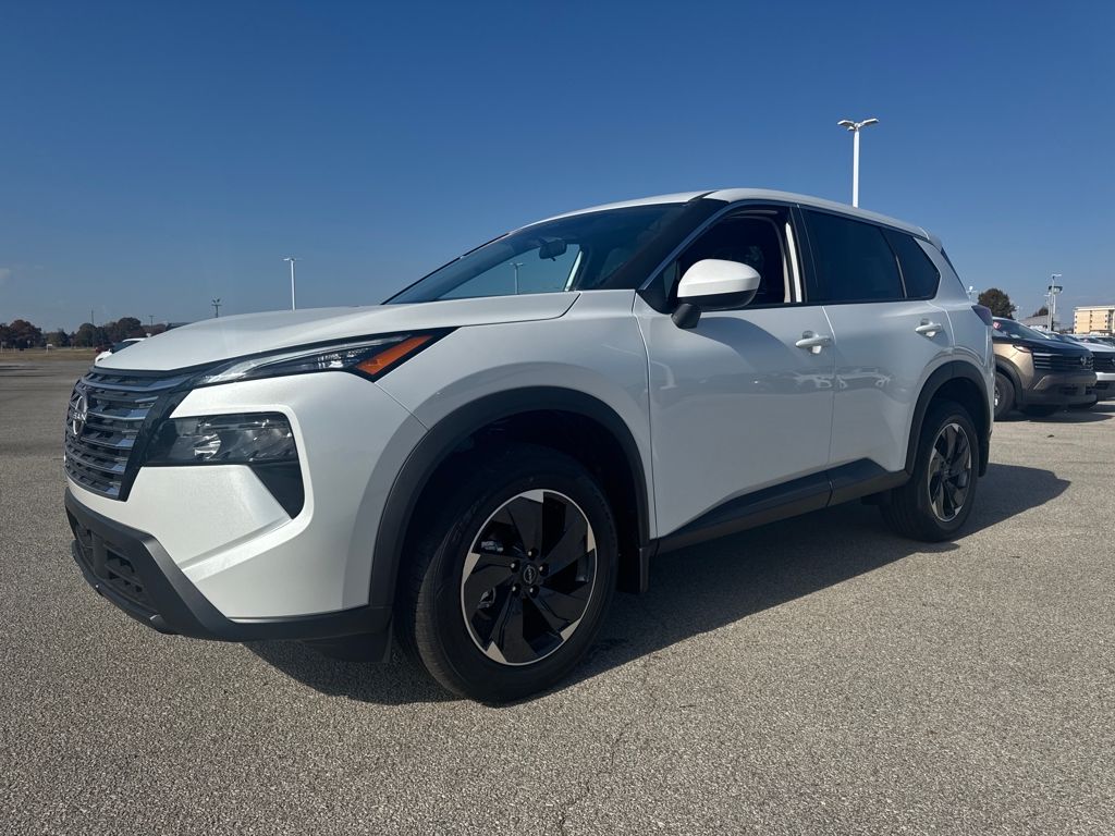 2026 Nissan Rogue SV's photo