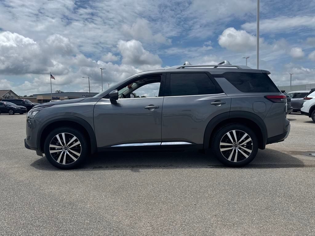 New 2025 Nissan Pathfinder Platinum SUV