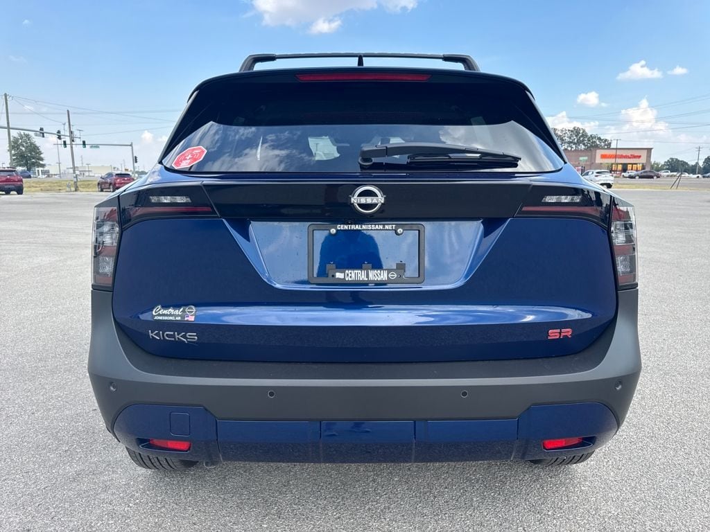 New 2026 Nissan Kicks SR SUV