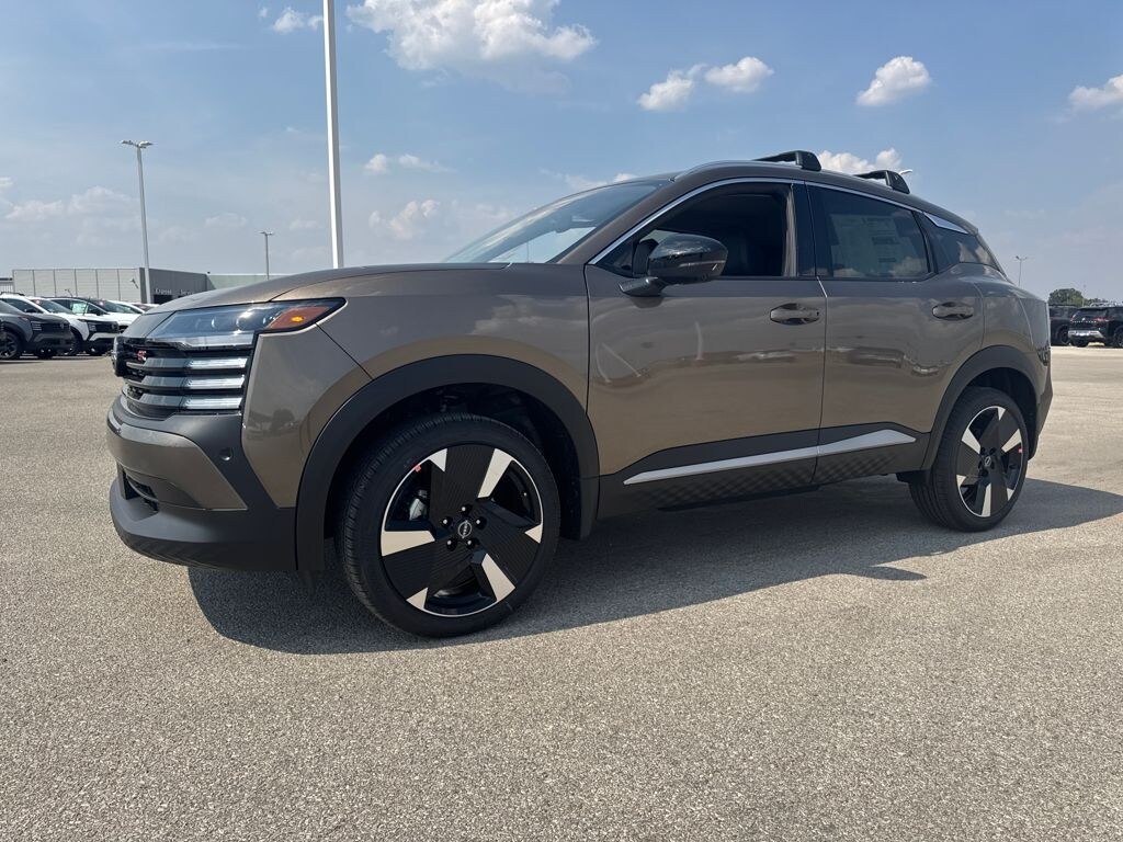 New 2026 Nissan Kicks SR SUV