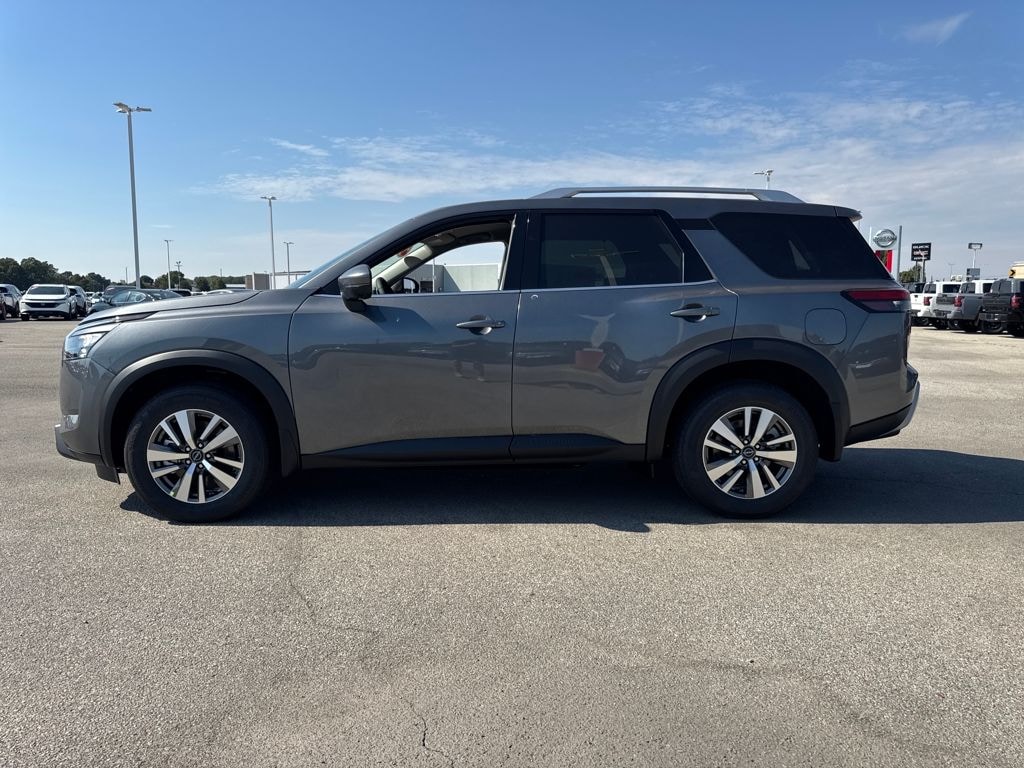 New 2025 Nissan Pathfinder SL SUV