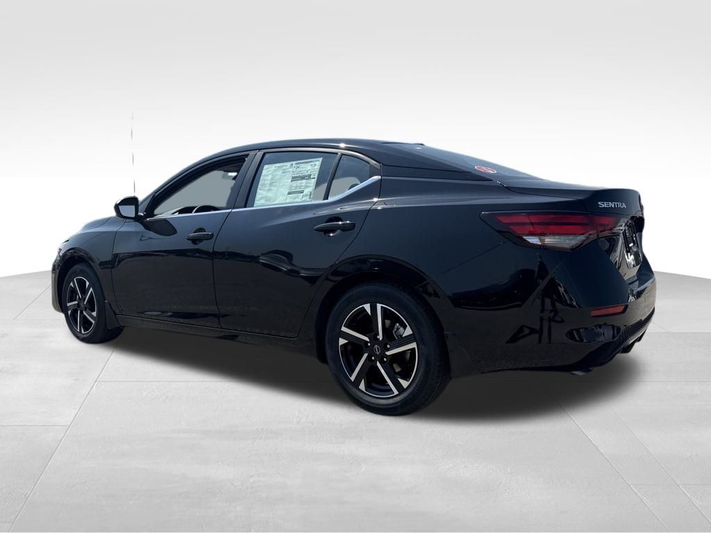 2025 Nissan Sentra SV photo 3