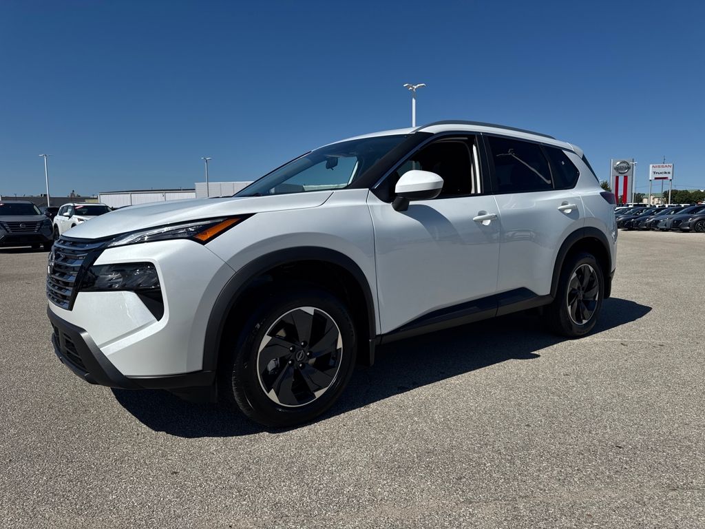 2026 Nissan Rogue SV's photo