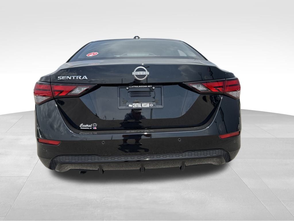 2025 Nissan Sentra SV photo 4